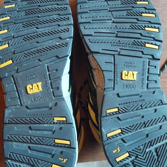 CAT steel toed work boots - hardly worn! - Picture 3 of 4